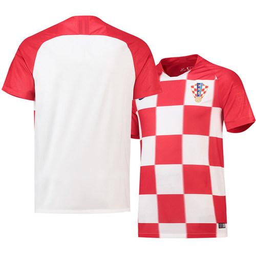 克罗地亚球衣为什么有两个国旗