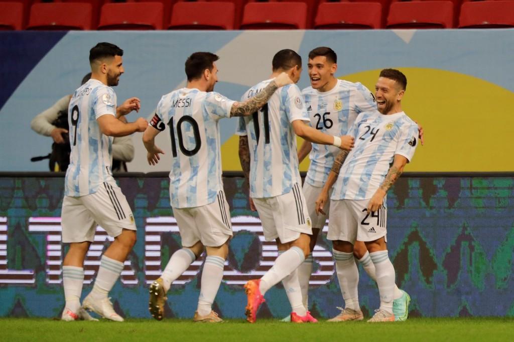 美洲杯阿根廷1-0巴拉圭提前出线